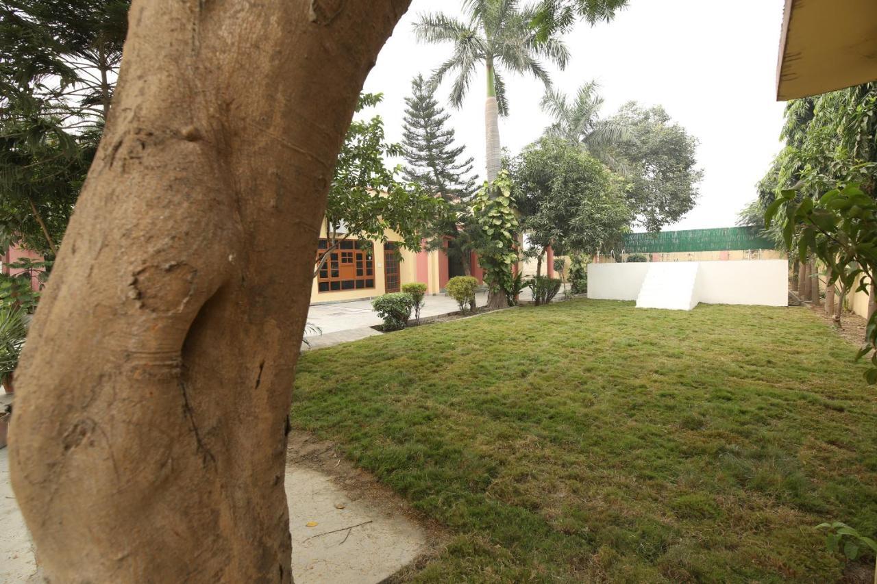 The Karnal Resort Exterior foto