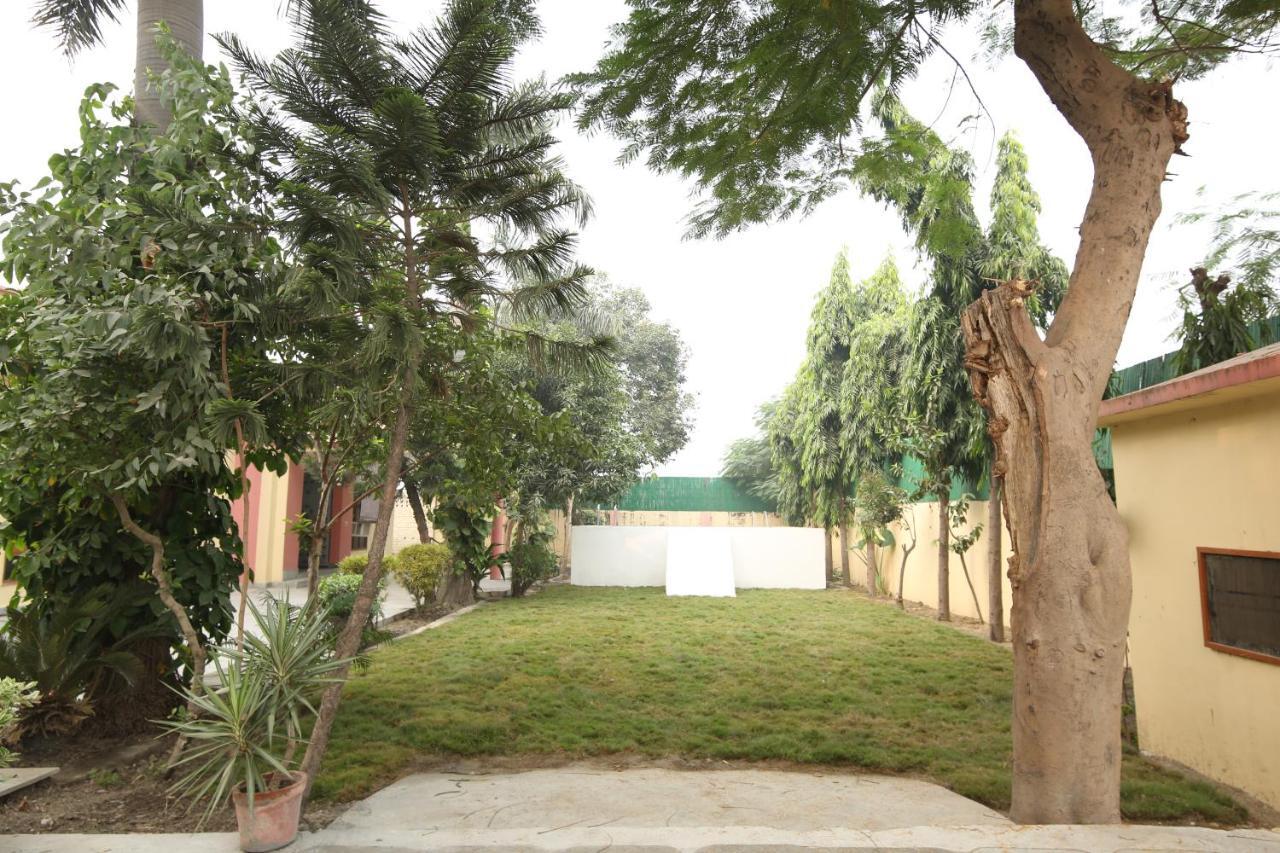 The Karnal Resort Exterior foto